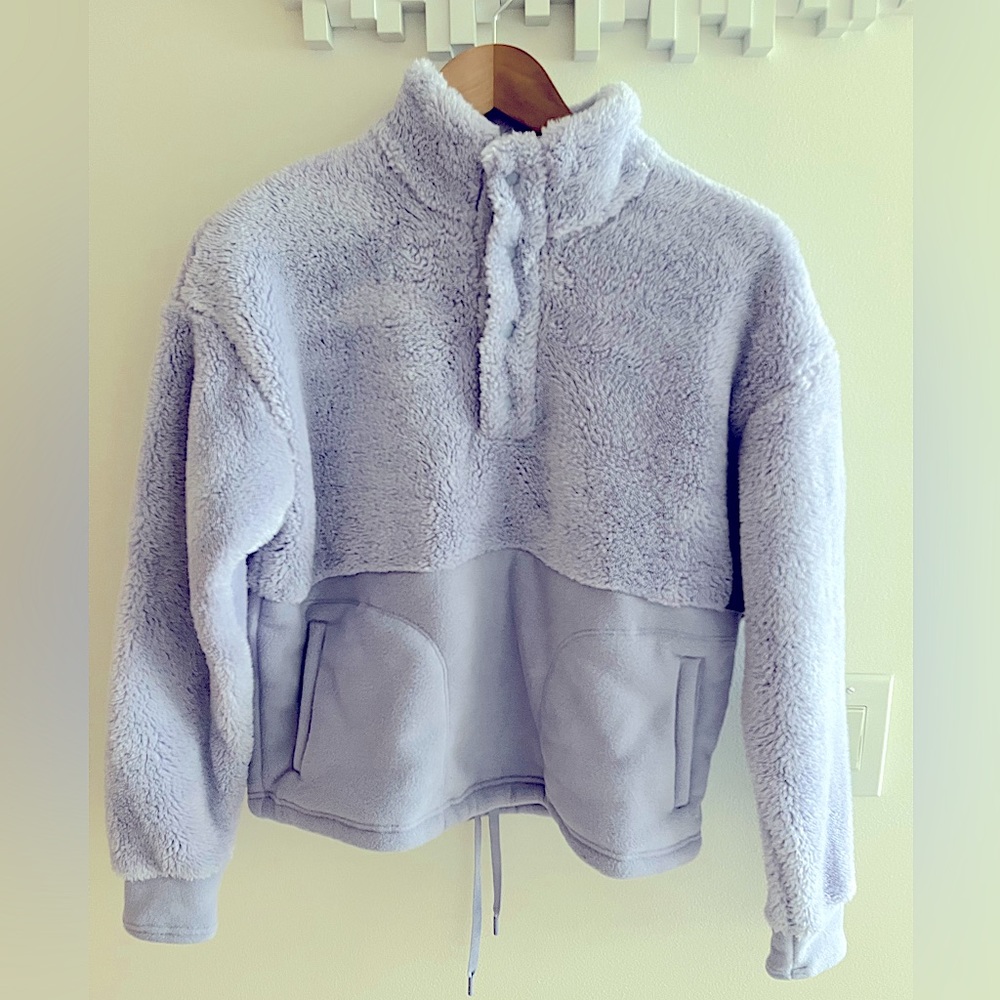 Champion Fuffly Oversized Sweatshirt Lavender, drawstring bottom for nice fit!